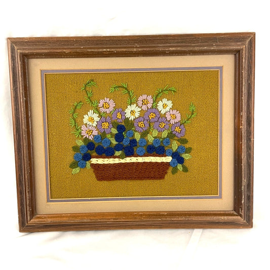 VTG Crewel Embroidery Floral Framed 70's Finished Fiber Wall Art 16"X14" MCM