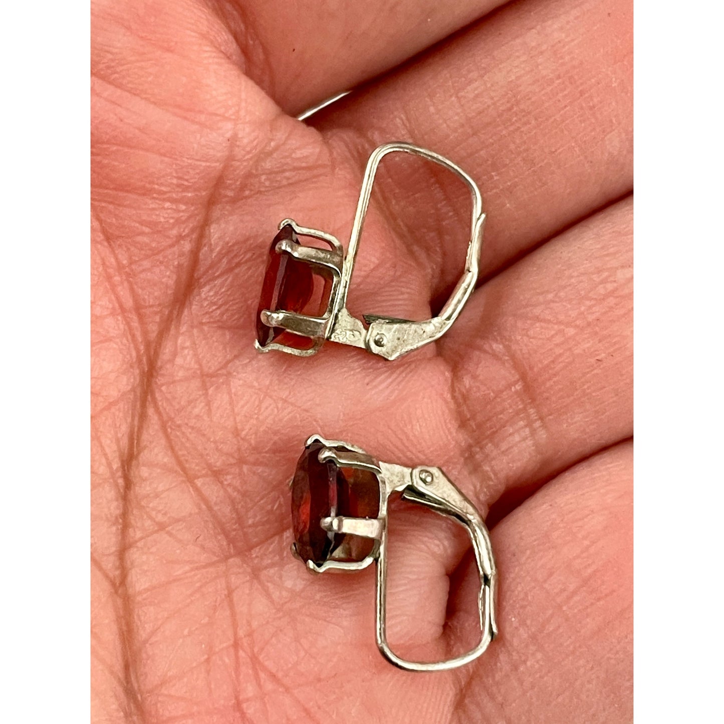 VTG Mozambique Garnet 925 Stamped Sterling Silver Leverbacks Earrings