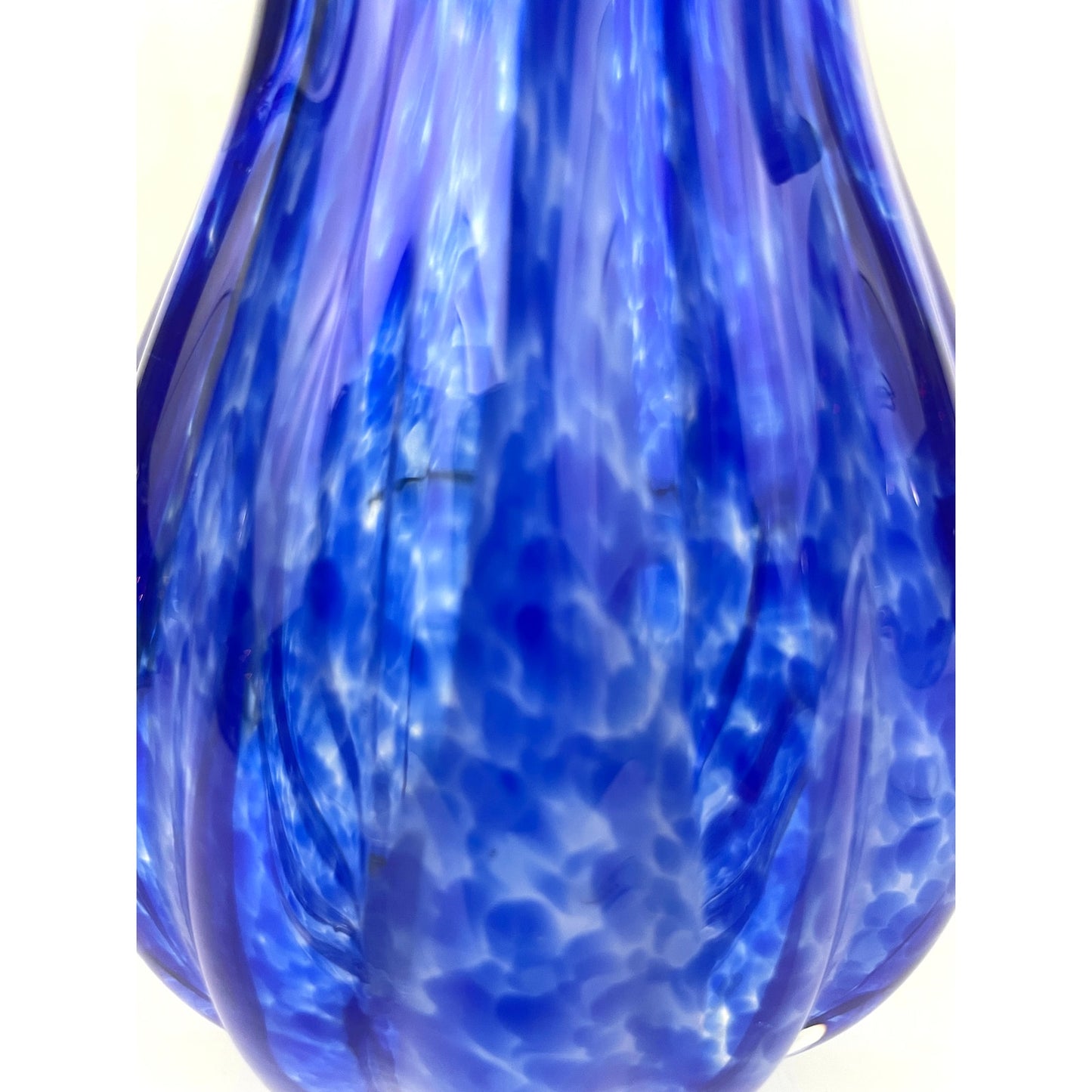 VTG Blue Murano Glass Vase Spotted Ribbed Vase 8.5" Tall Three Petal Floral MCM