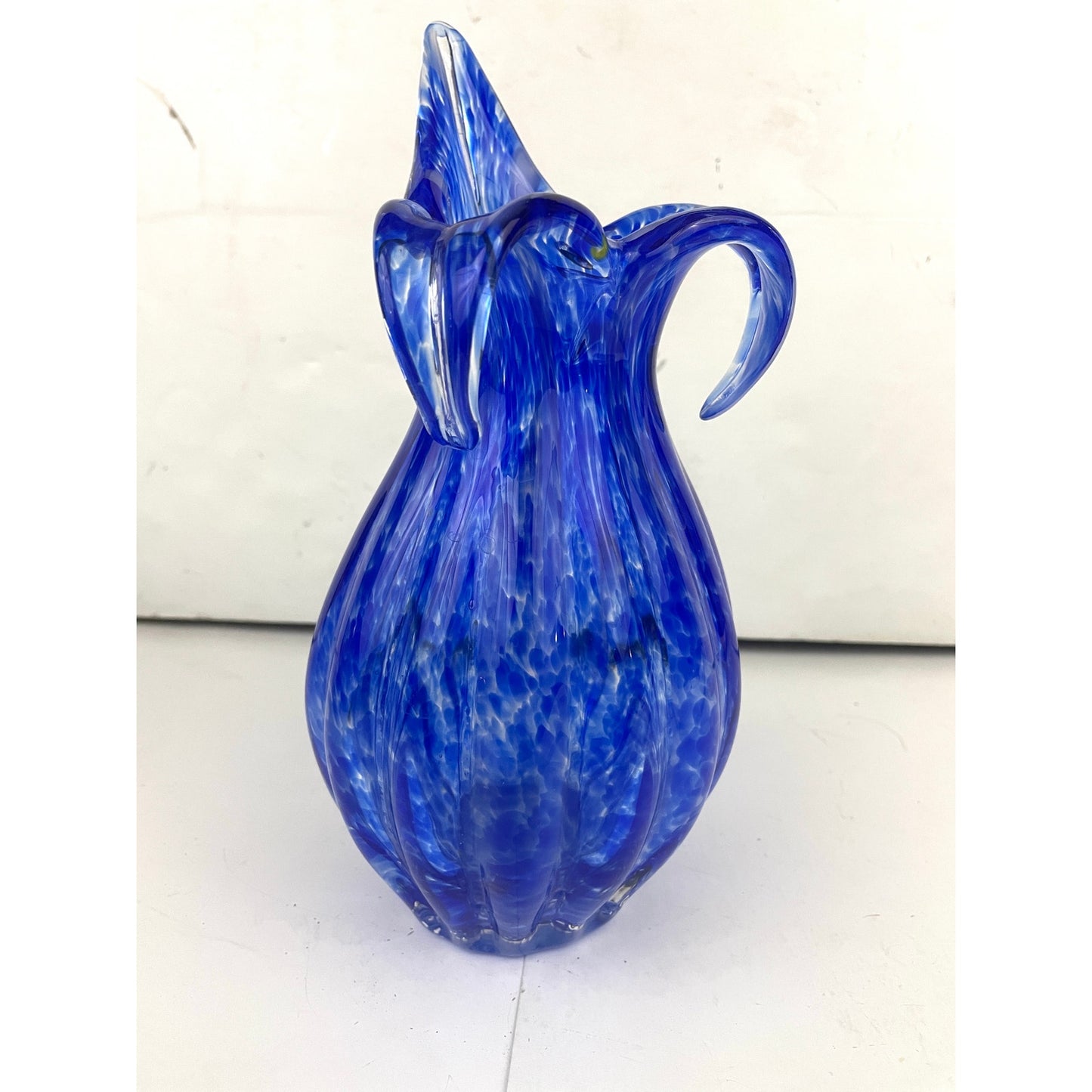 VTG Blue Murano Glass Vase Spotted Ribbed Vase 8.5" Tall Three Petal Floral MCM