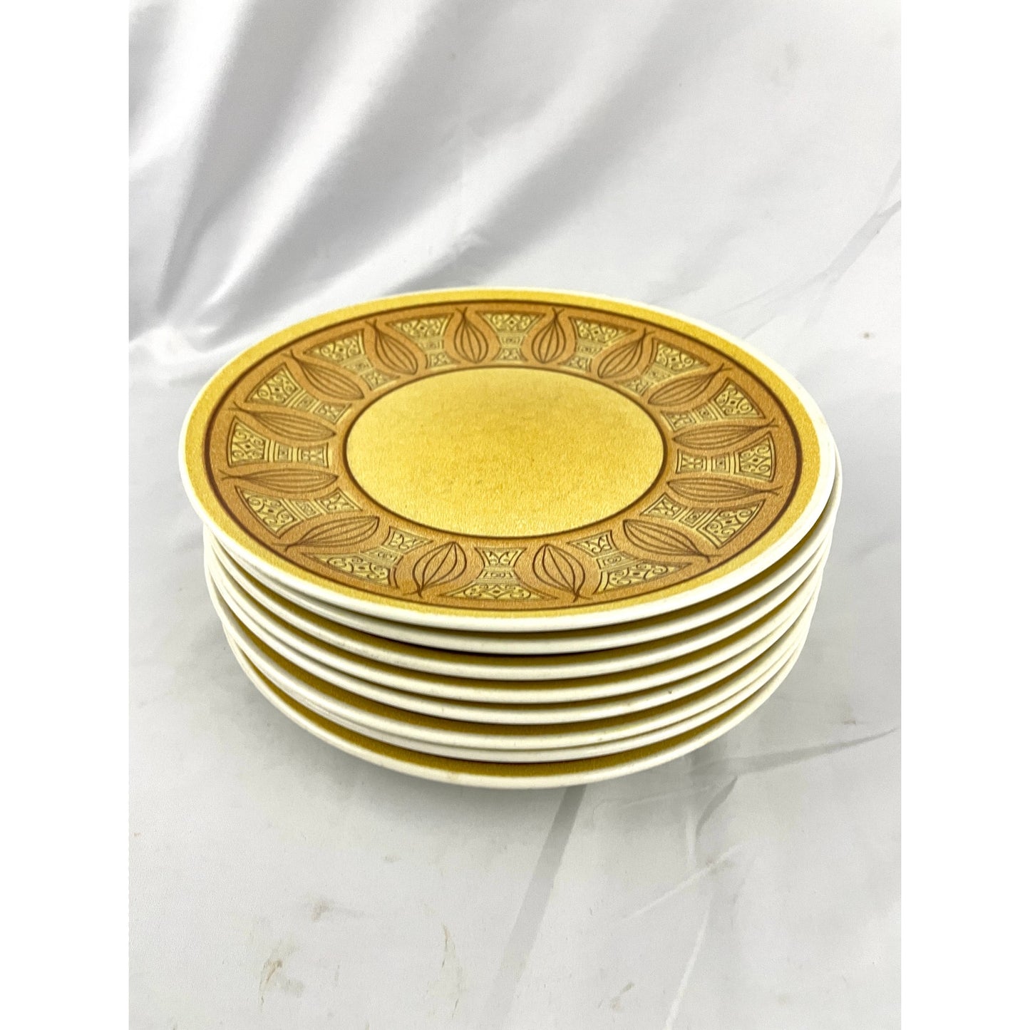 Lot of 9 Anchor Hocking Honey Gold Ironstone Dinner Plates MCM Stoneware 1970s