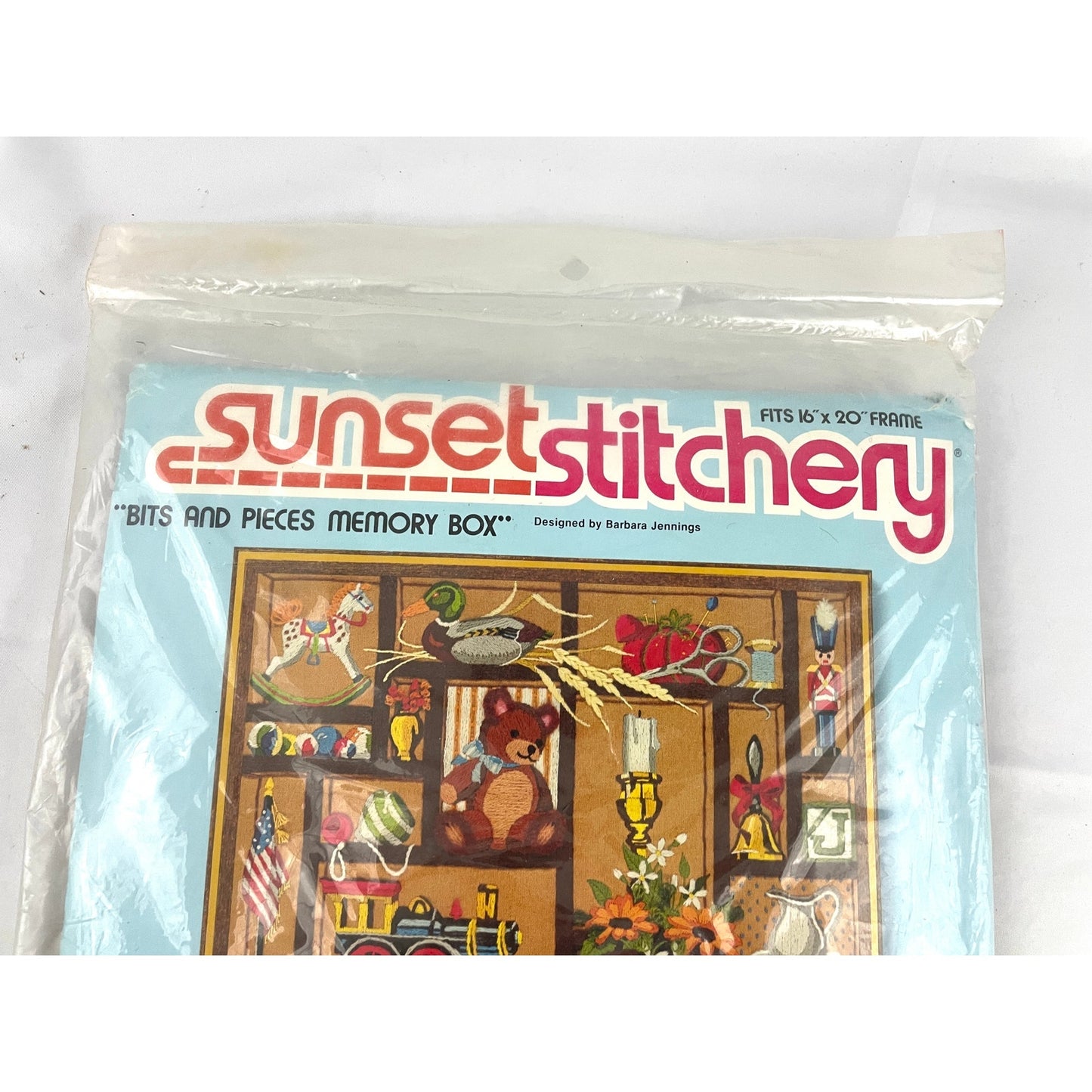 VTG Sunset Stitchery Bits & Pieces Memory Box Crewel Kit 1981 Barbara Jennings