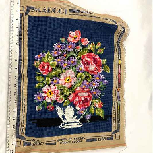 VTG Margot Creations de Paris Tapestry Needlepoint Flowers Roses #1238 15"x19"