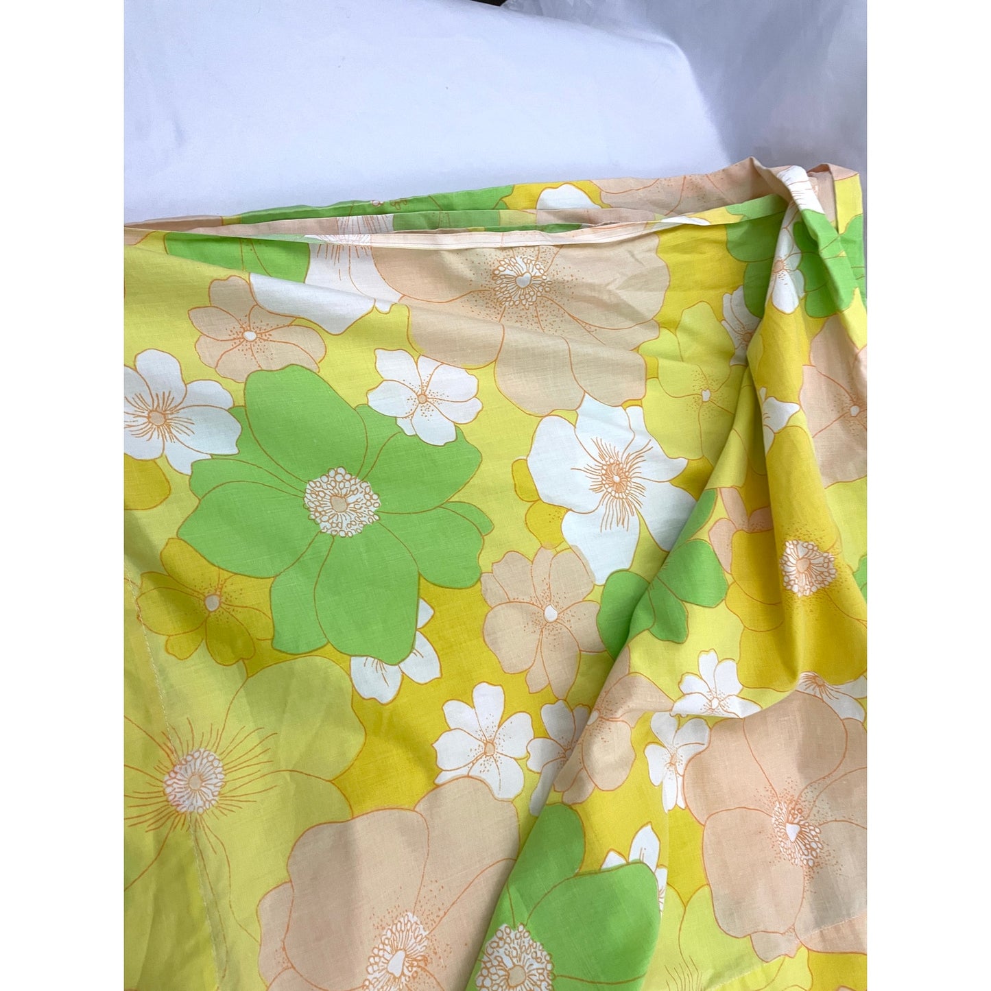 VTG 1970's Flowers Springmaid Wondercale Bright Floral Twin Flat Sheet MCM