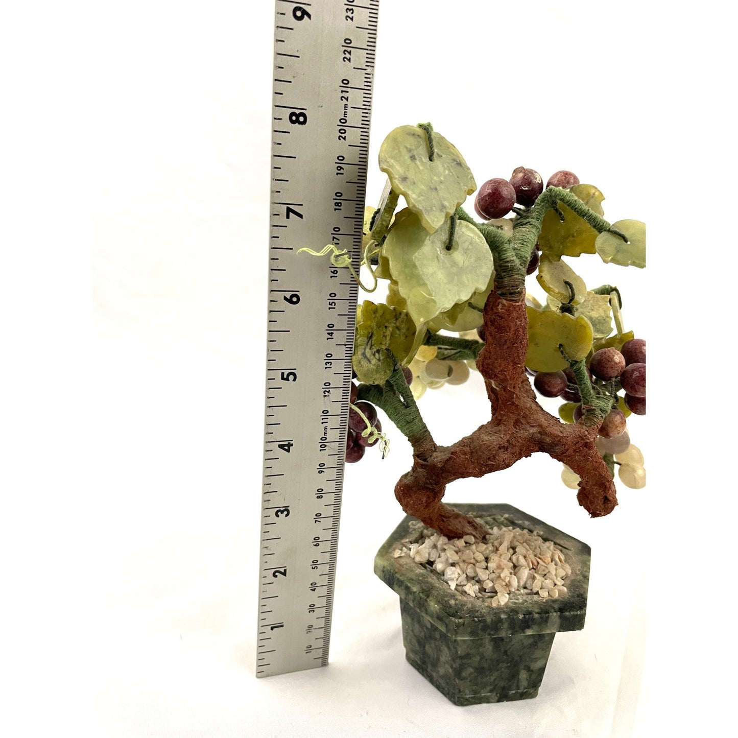 VTG Green Jade Carved Leaves Grapes Berries Fruit Faux Bonsai Tree 8" Tall