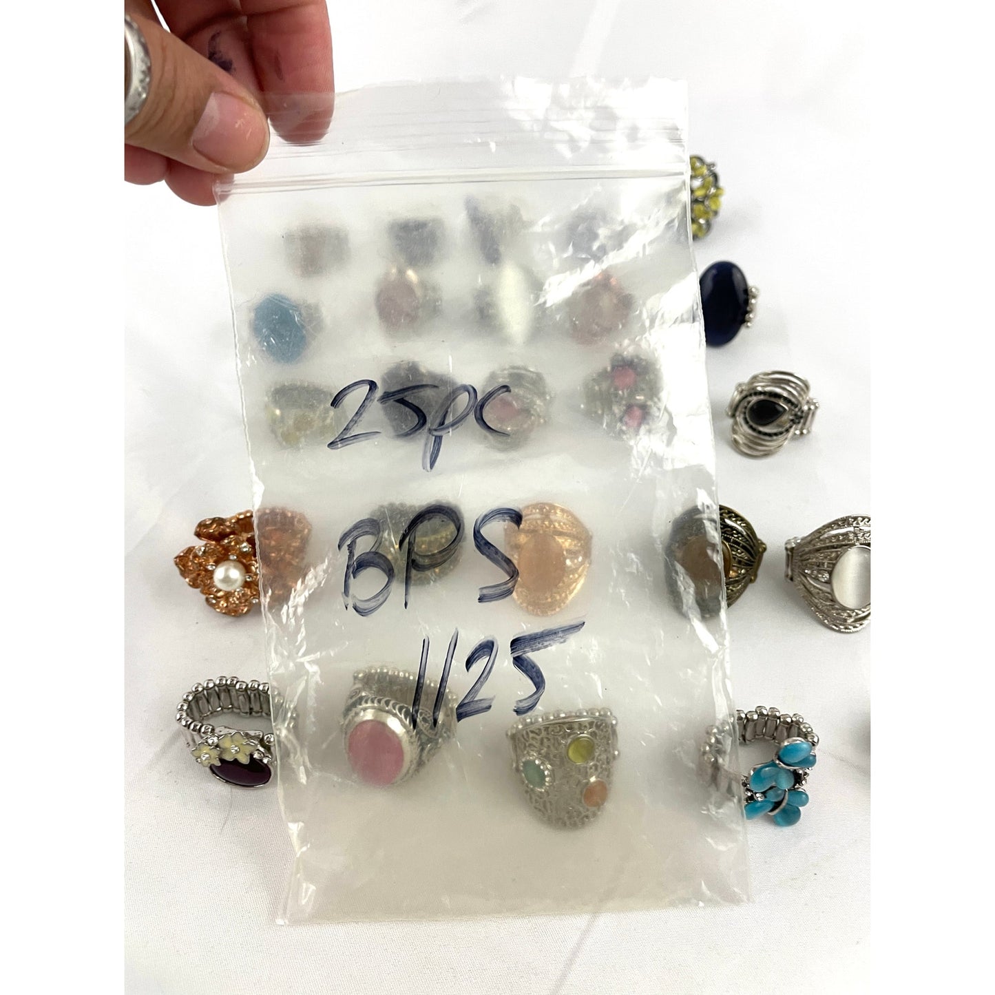 25 Pc Stretch Back Paparazzi Rings Rhinestone Centers Silver Gold Tone NWOT