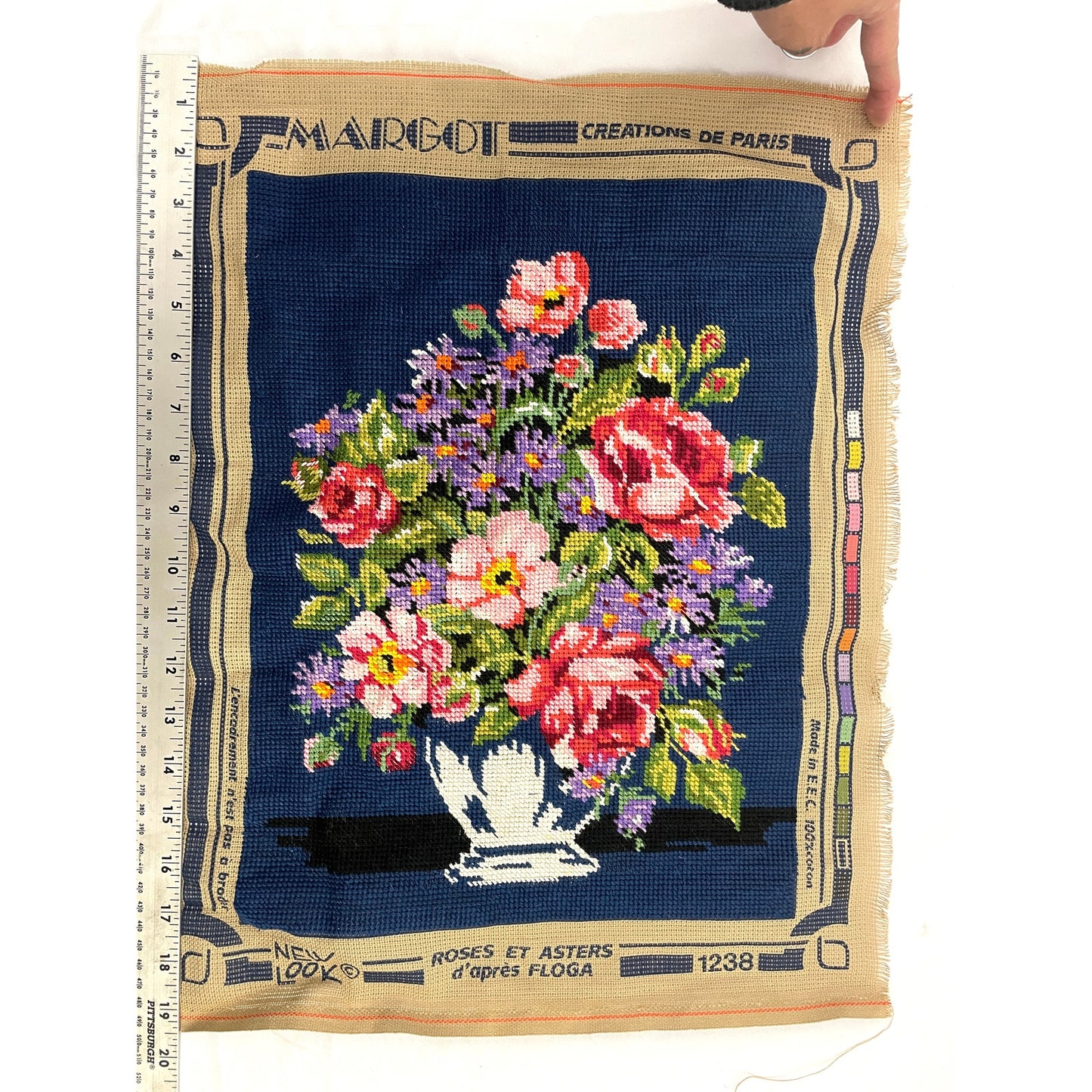 VTG Margot Creations de Paris Tapestry Needlepoint Flowers Roses #1238 15"x19"