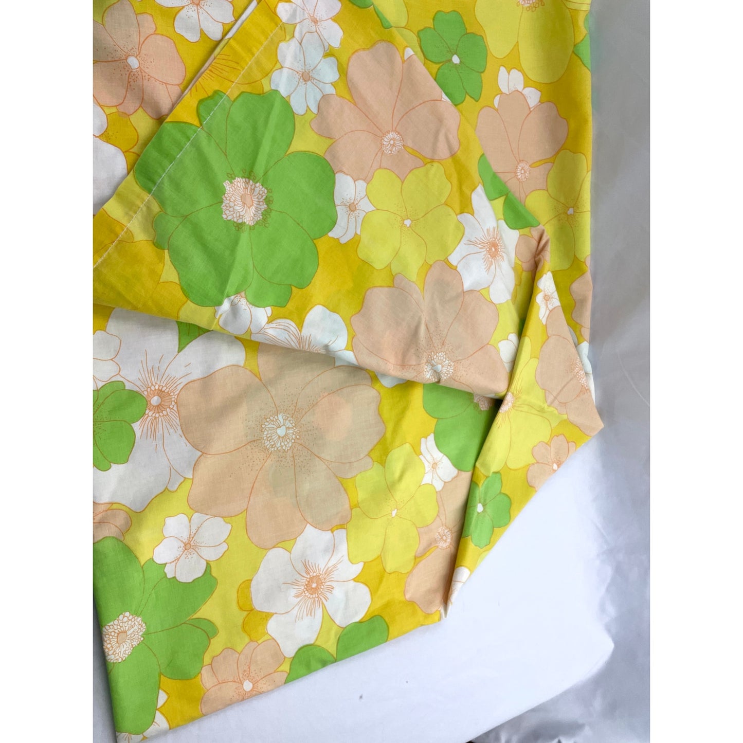 VTG 1970's Flowers Springmaid Wondercale Bright Floral Twin Flat Sheet MCM