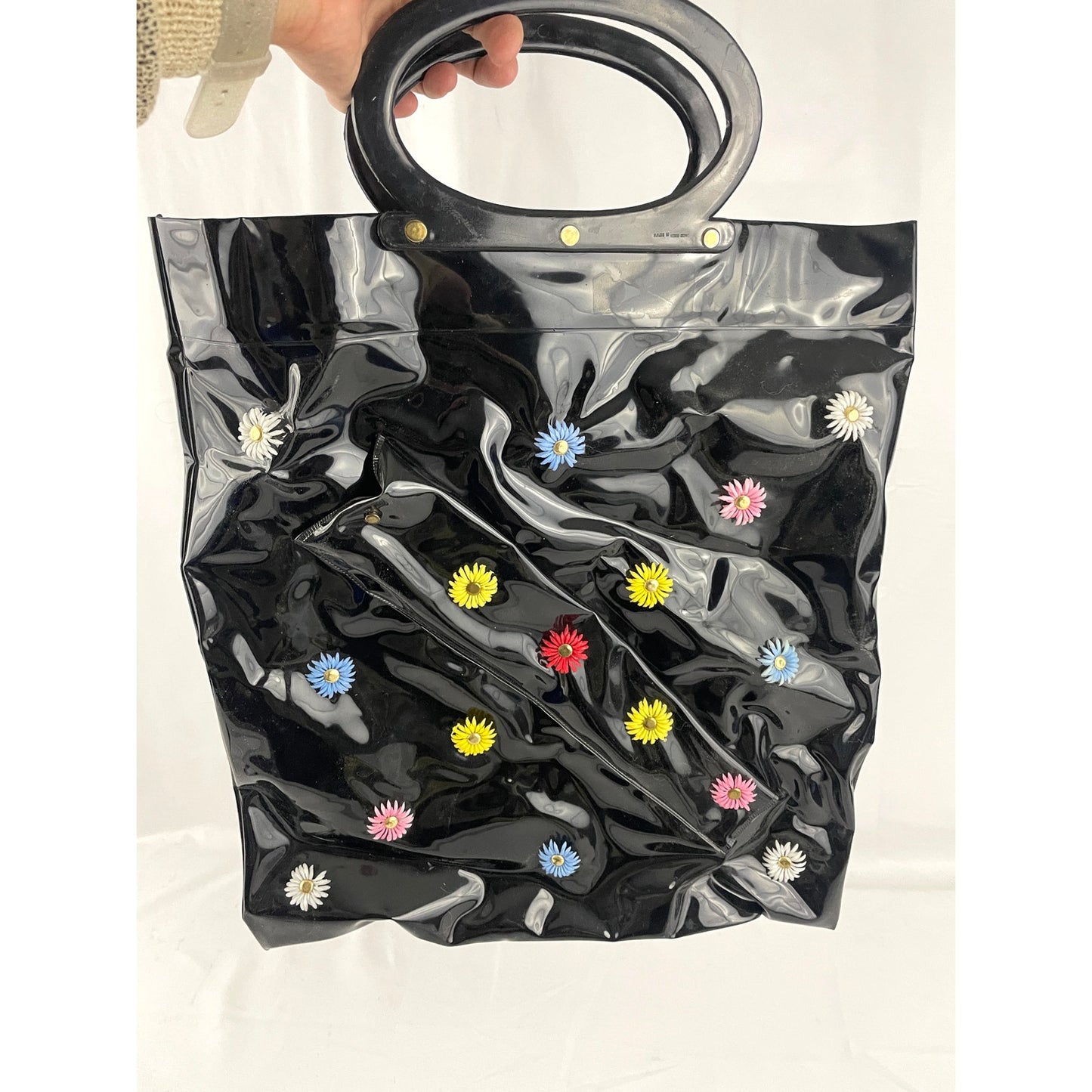 VTG Black Vinyl Daisy 3D Tote Bag Purse 14"x15" Retro Textured Round Handles