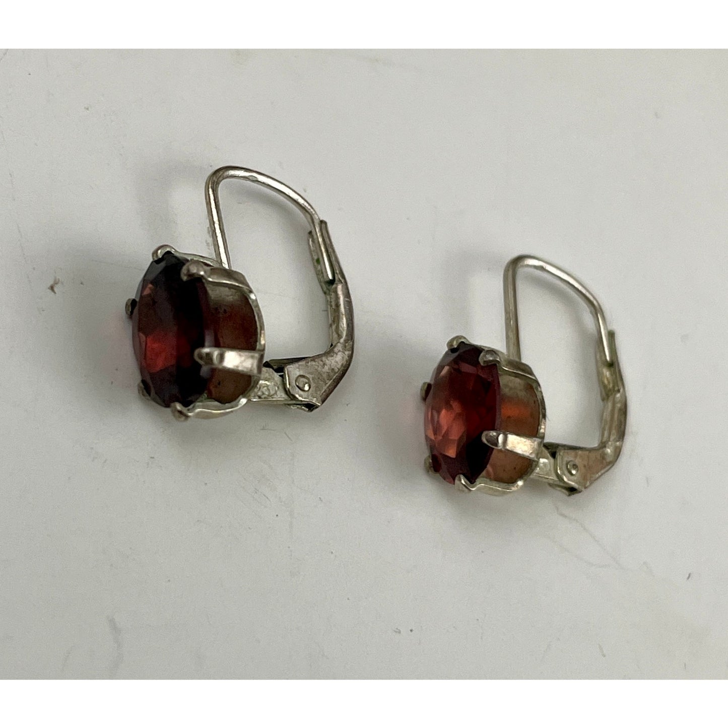 VTG Mozambique Garnet 925 Stamped Sterling Silver Leverbacks Earrings