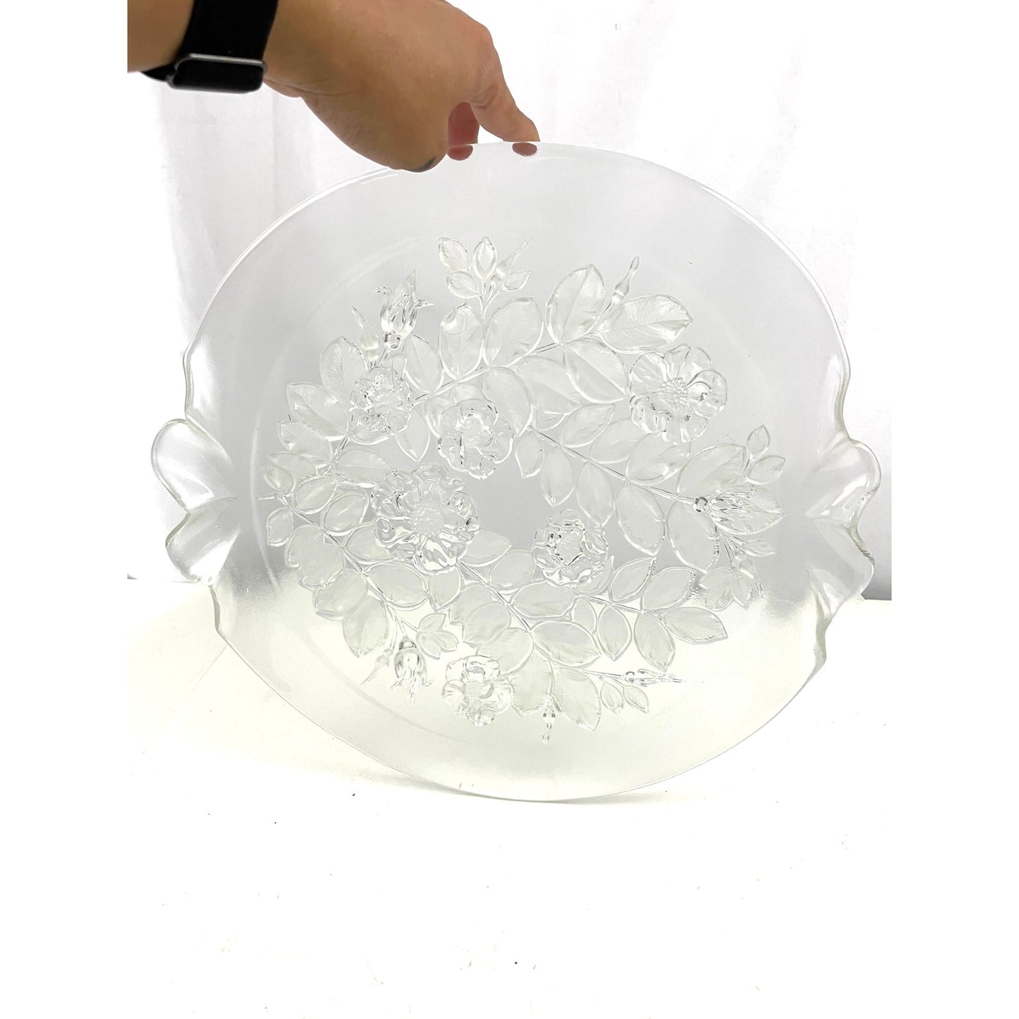 Mikasa Crystal Bianca Cake Frosted Glass Platter Flowers 14” Ruffle Edge