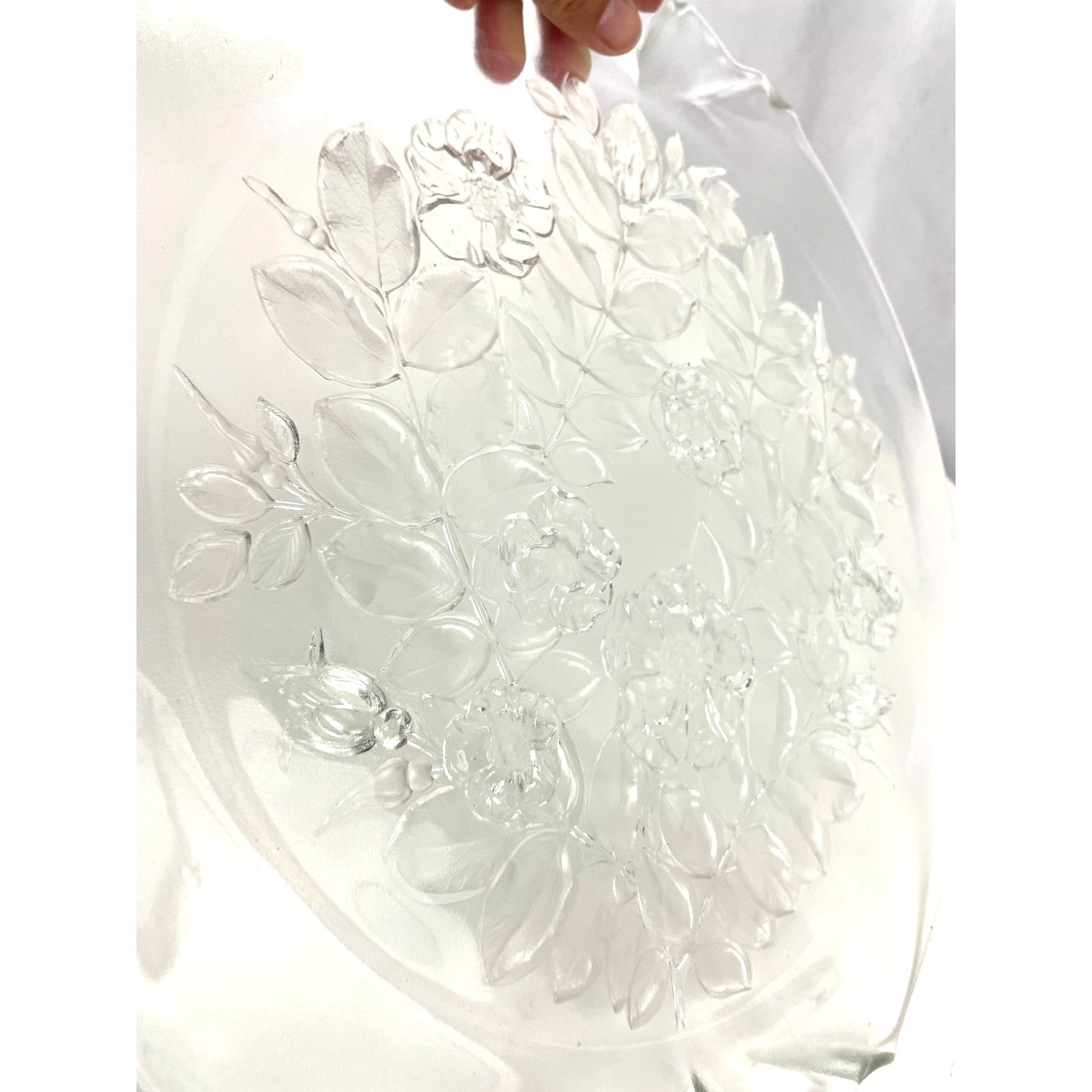 Mikasa Crystal Bianca Cake Frosted Glass Platter Flowers 14” Ruffle Edge