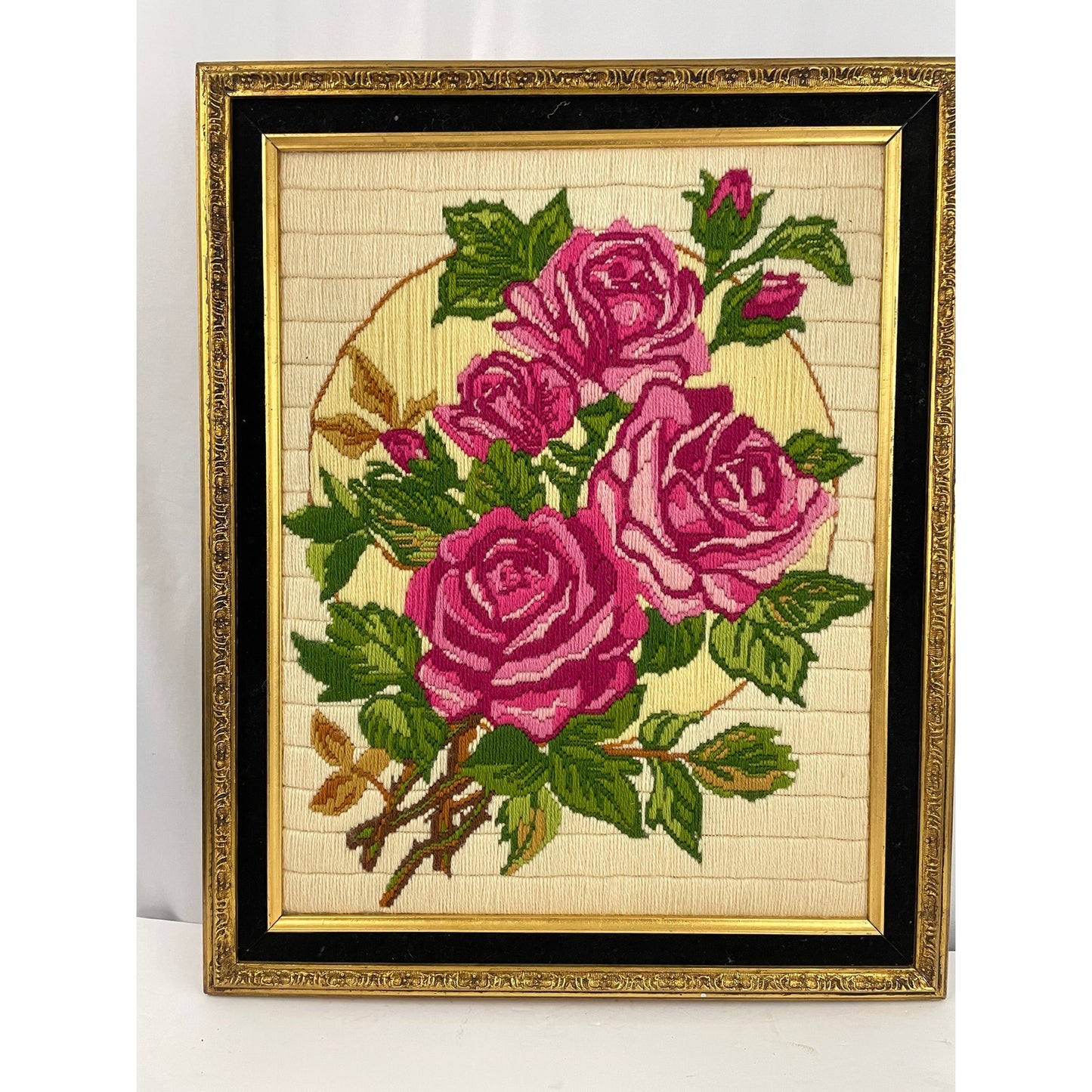 VTG Crewel Floral Pink Roses Framed 80's Finished Fiber Wall Art 21"x17"