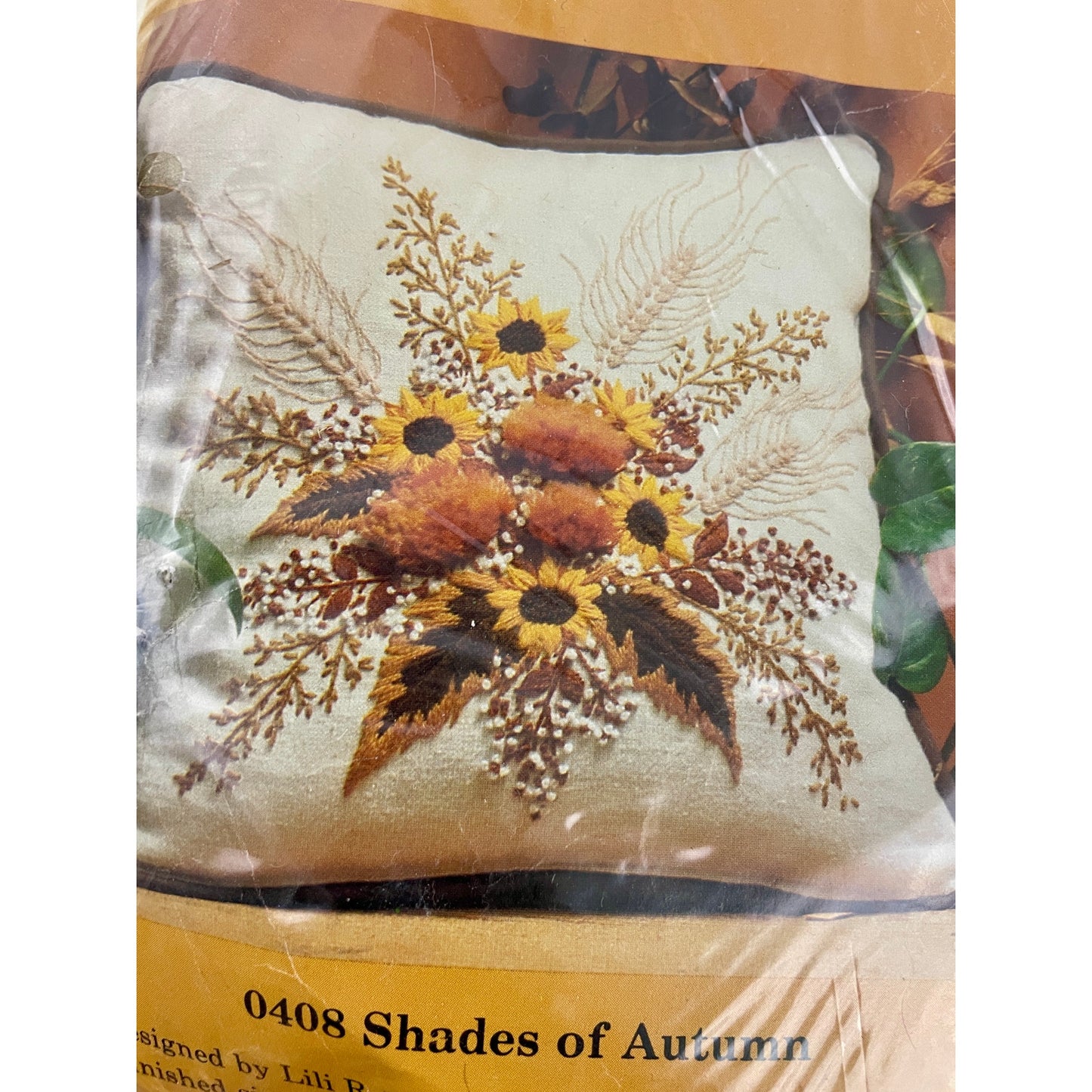 VTG Shades of Autumn Pillow Cover Needlecraft Kit 408 NEW 1982 Creative Circle