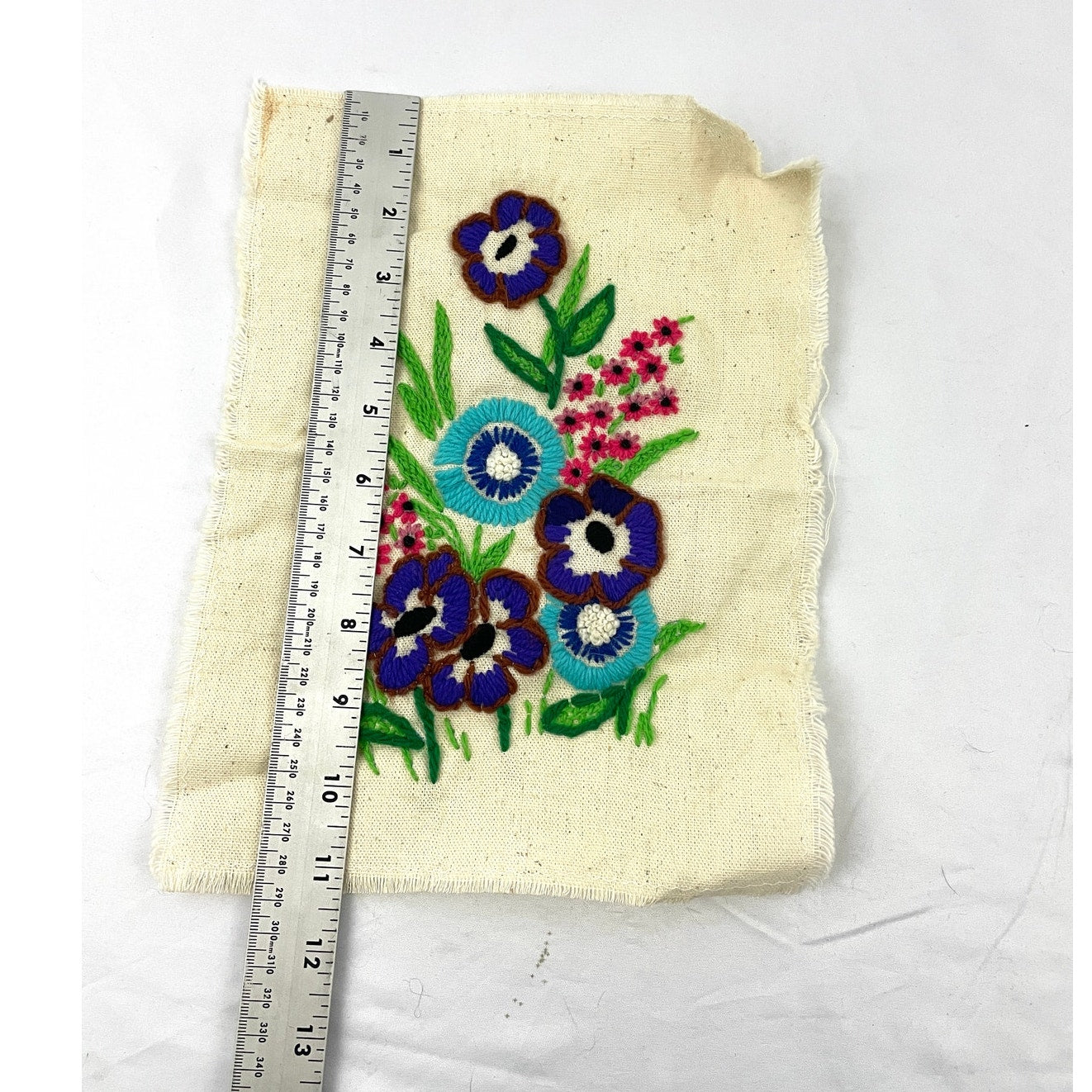 VTG Crewel Floral 70s Needlecraft Hand Embroidered Wall Art 8.5"x11.5" No frame