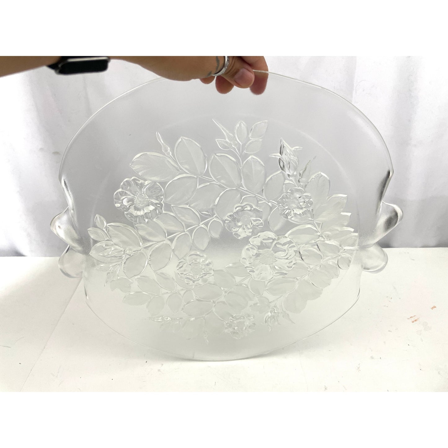 Mikasa Crystal Bianca Cake Frosted Glass Platter Flowers 14” Ruffle Edge