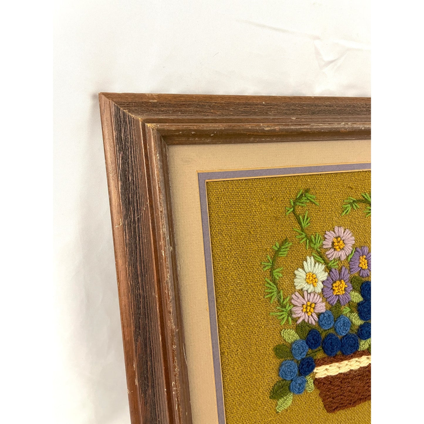 VTG Crewel Embroidery Floral Framed 70's Finished Fiber Wall Art 16"X14" MCM