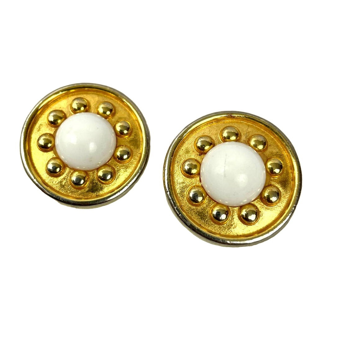 VTG Ben Amun Round White Clip on Earrings Gold Tone Retro