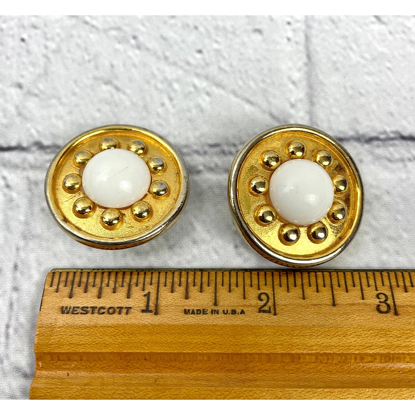 VTG Ben Amun Round White Clip on Earrings Gold Tone Retro