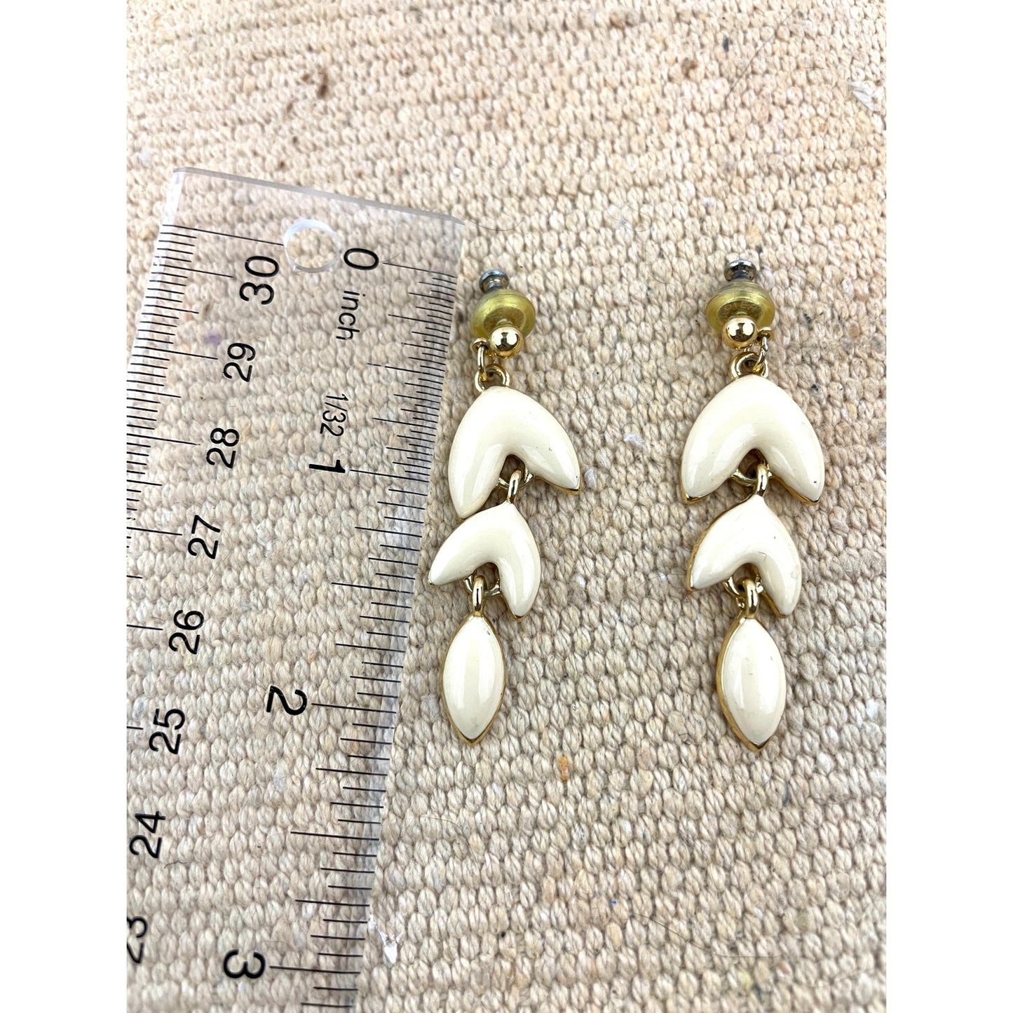 VTG Signed Napier Gold Tone Earrings Enamel Dangle Beige Jewelry 2"