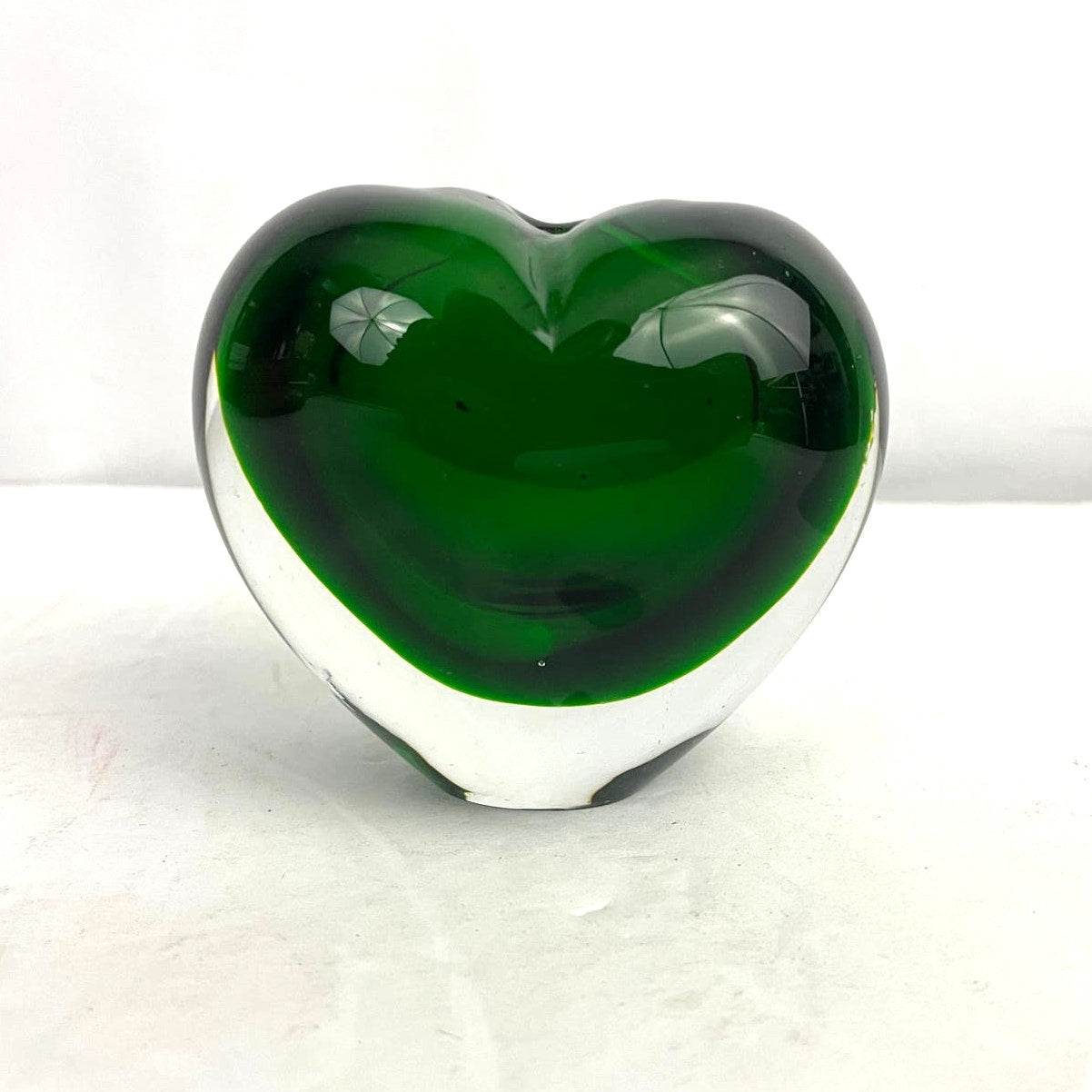 Crystal Green Clear Heart Shaped Paperweight Bud Vase Art Glass 2.5"