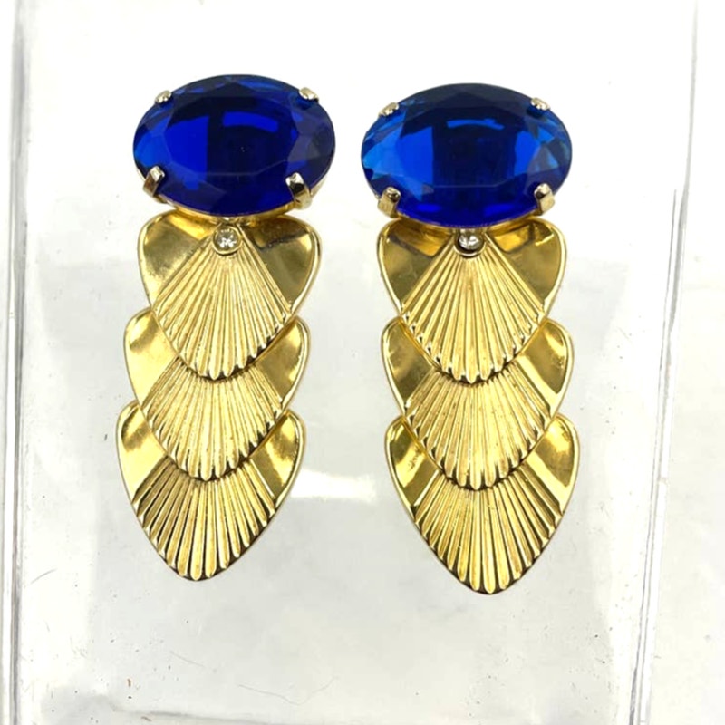 VTG Gold Tone Metal Clip On Earrings Blue Rhinestone Retro Kitsch